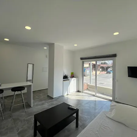Stylish Apts Near The Center! Διαμέρισμα Αγία Νάπα