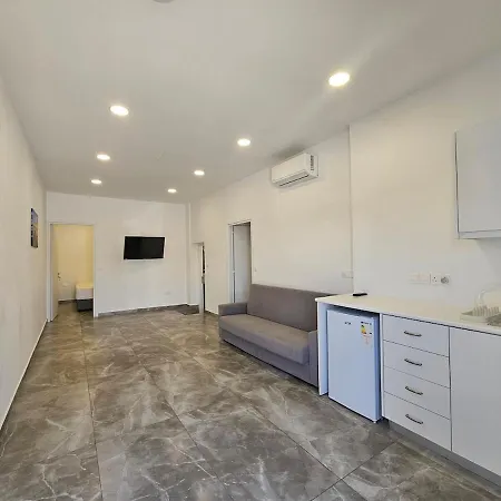 Διαμέρισμα Stylish Apts Near The Center! Αγία Νάπα