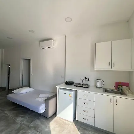 Διαμέρισμα Stylish Apts Near The Center!