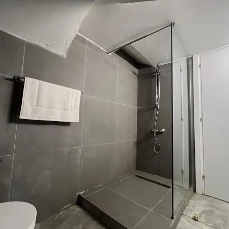 Stylish Apts Near The Center! Διαμέρισμα