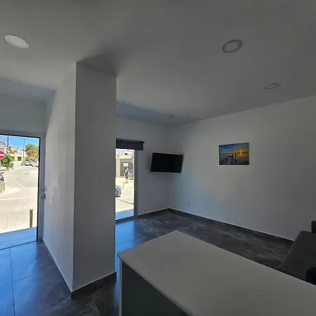 Stylish Apts Near The Center!