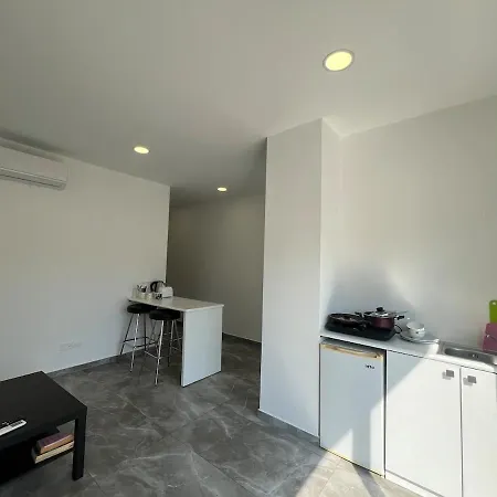 Stylish Apts Near The Center! Διαμέρισμα *