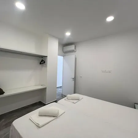 Stylish Apts Near The Center! Αγία Νάπα