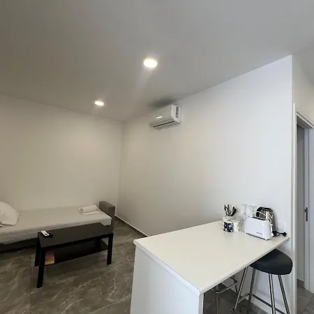 Διαμέρισμα Stylish Apts Near The Center! Αγία Νάπα
